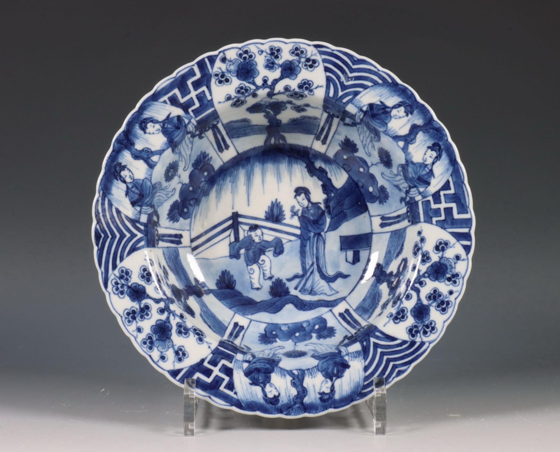 China, blauw-wit porseleinen kom, Kangxi periode (1662-1722), - Bild 7 aus 7