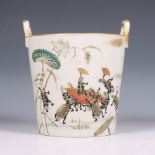 Japan, gekleurd porseleinen cachepot, Meiji periode (1868-1912),