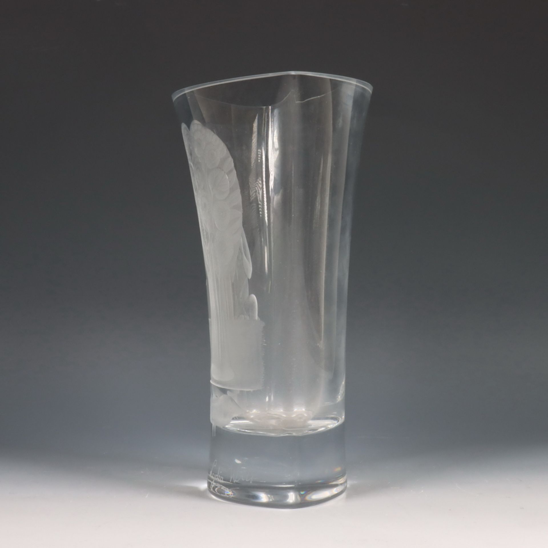 Lydia Wils (1924-1982), gegraveerd kristallen vaas, ca. 1990, - Bild 3 aus 8