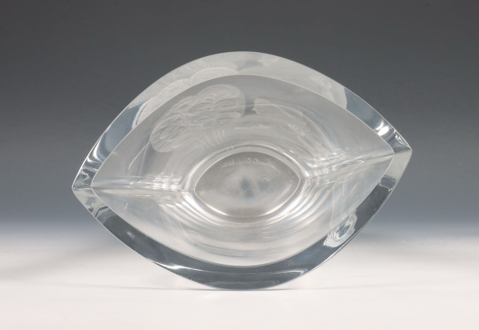 Lydia Wils (1924-1982), gegraveerd kristallen vaas, ca. 1990, - Bild 7 aus 8