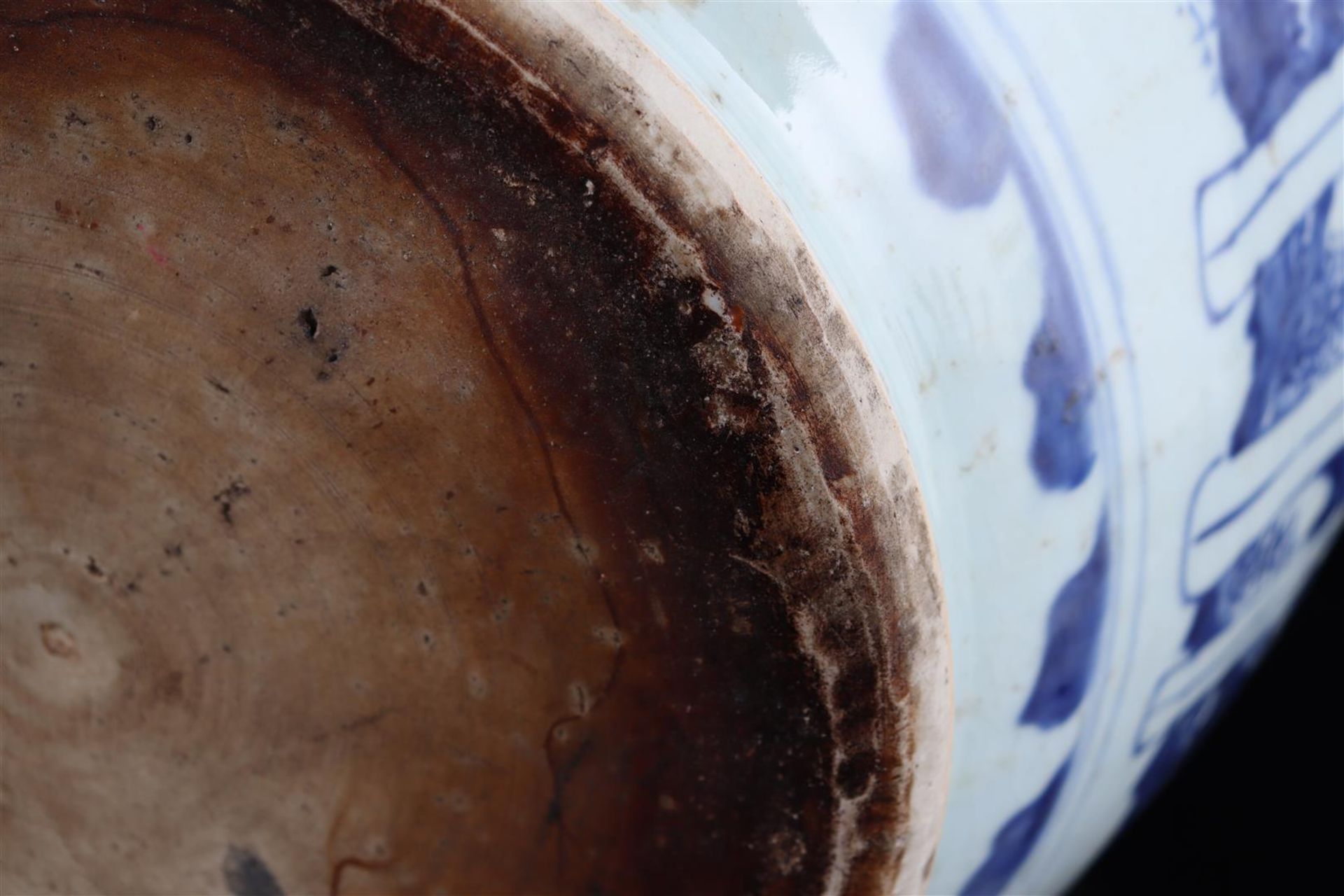 Porcelain vase with lid  - Bild 16 aus 19