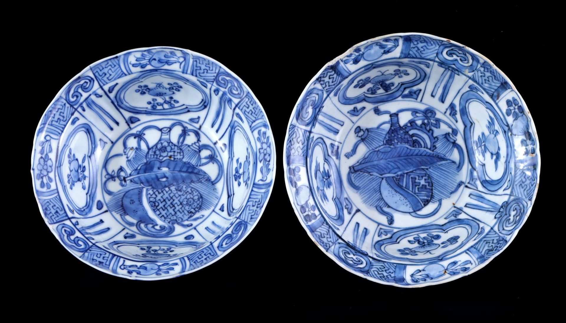 2 porcelain hoods in Wanli style, China, 18th century - Bild 2 aus 5