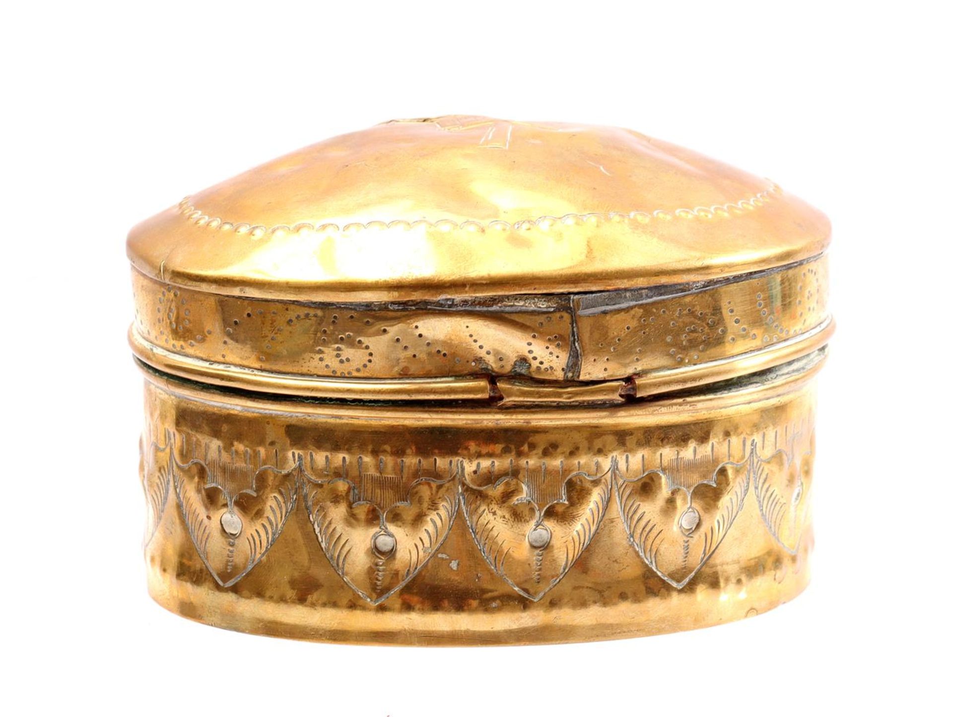 Copper tobacco box with typical Dutch decor on the lid  - Bild 3 aus 4
