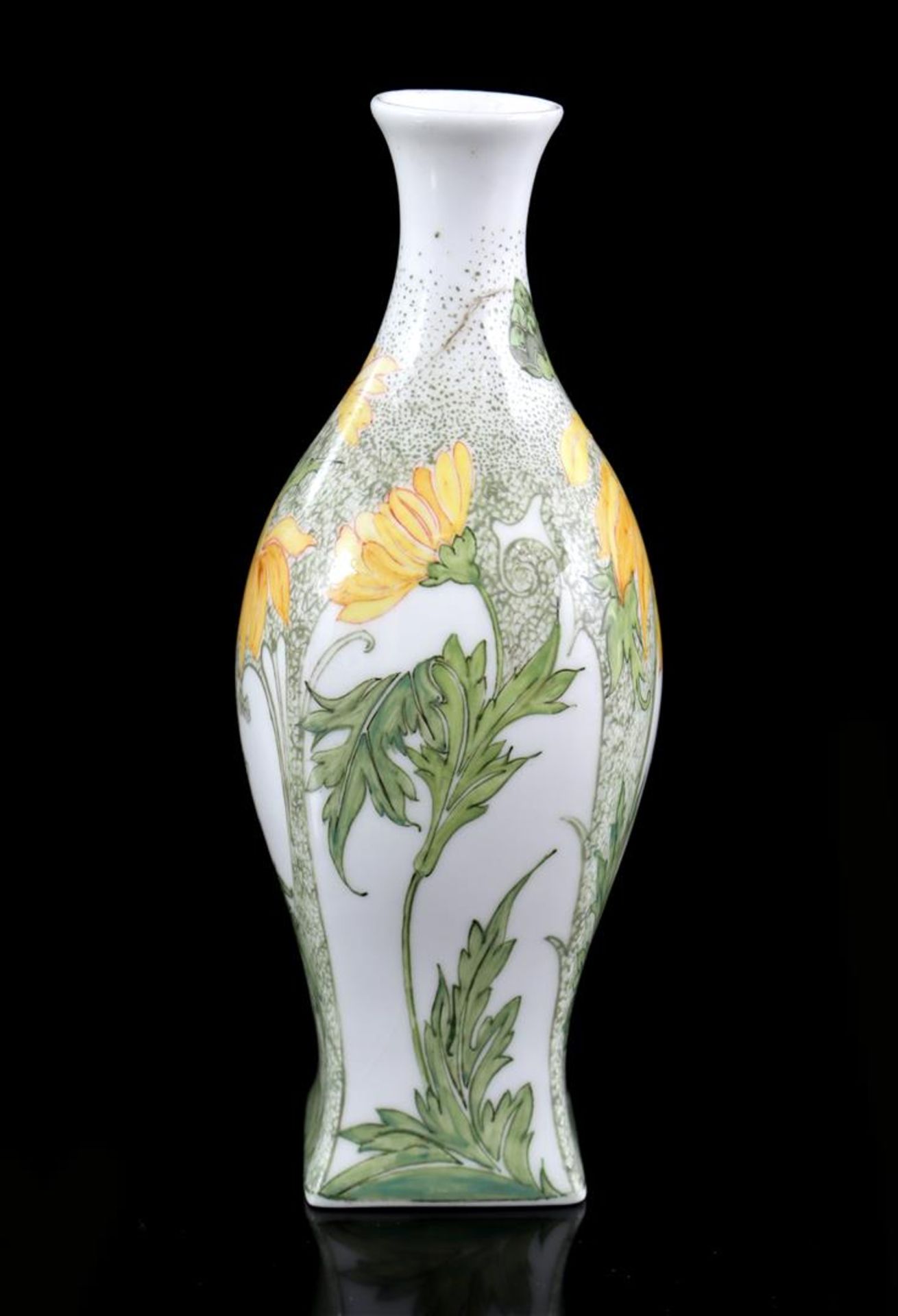 Rozenburg The Hague eggshell porcelain vase with floral decor - Image 4 of 7