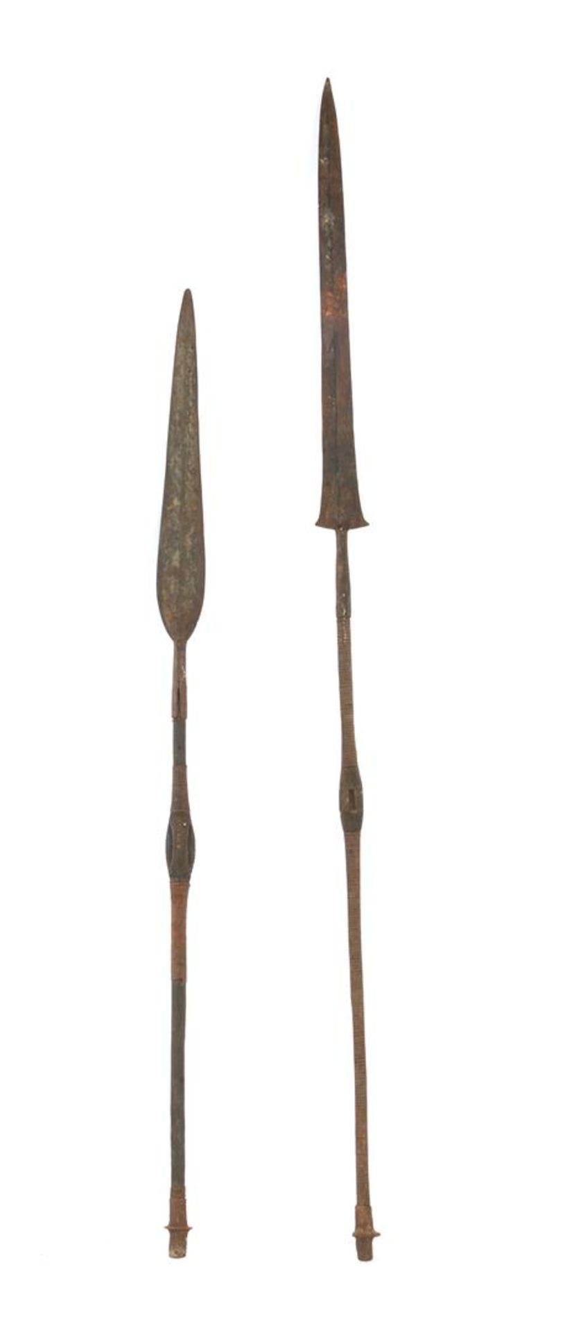 2 spears for hunting elephants, origin Pygmee