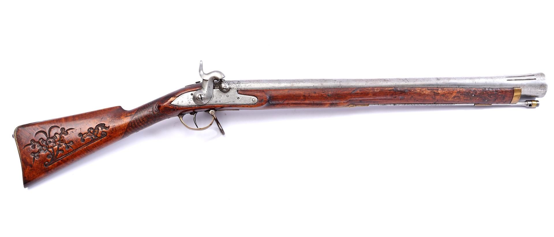 Blunderbuss with carved wooden butt