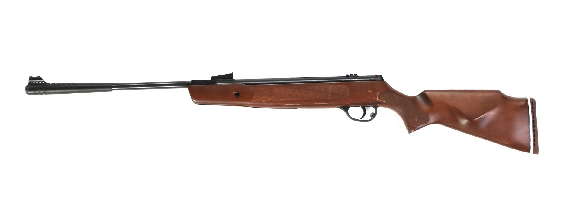 Hatsan Striker wind rifle