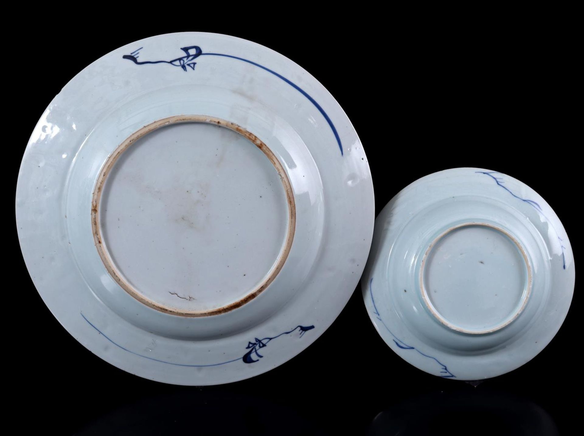 Lot Oriental porcelain bu. dish with blue decor of flowers - Bild 5 aus 7