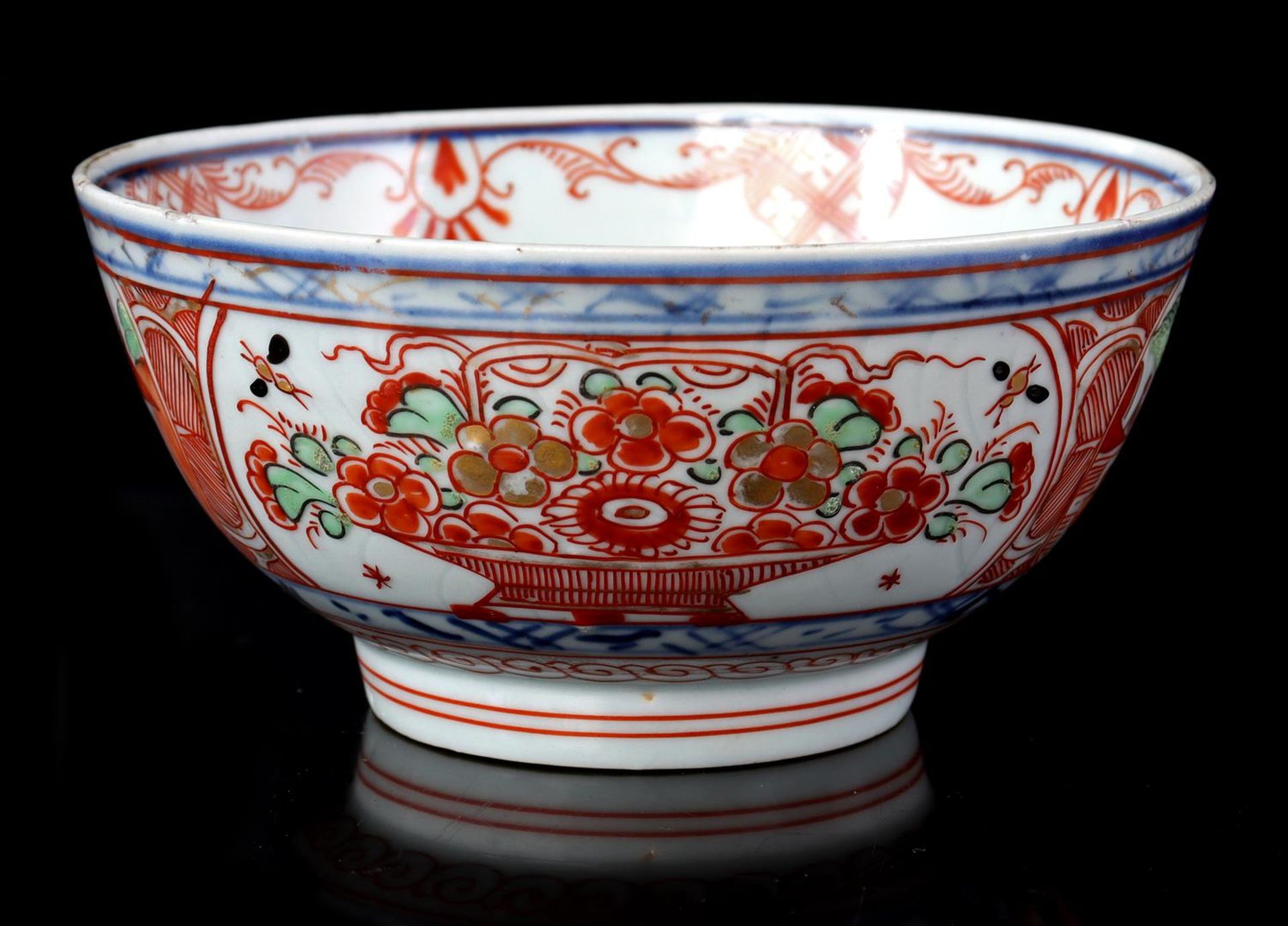 Porcelain Amsterdams Bont bowl with floral decor 