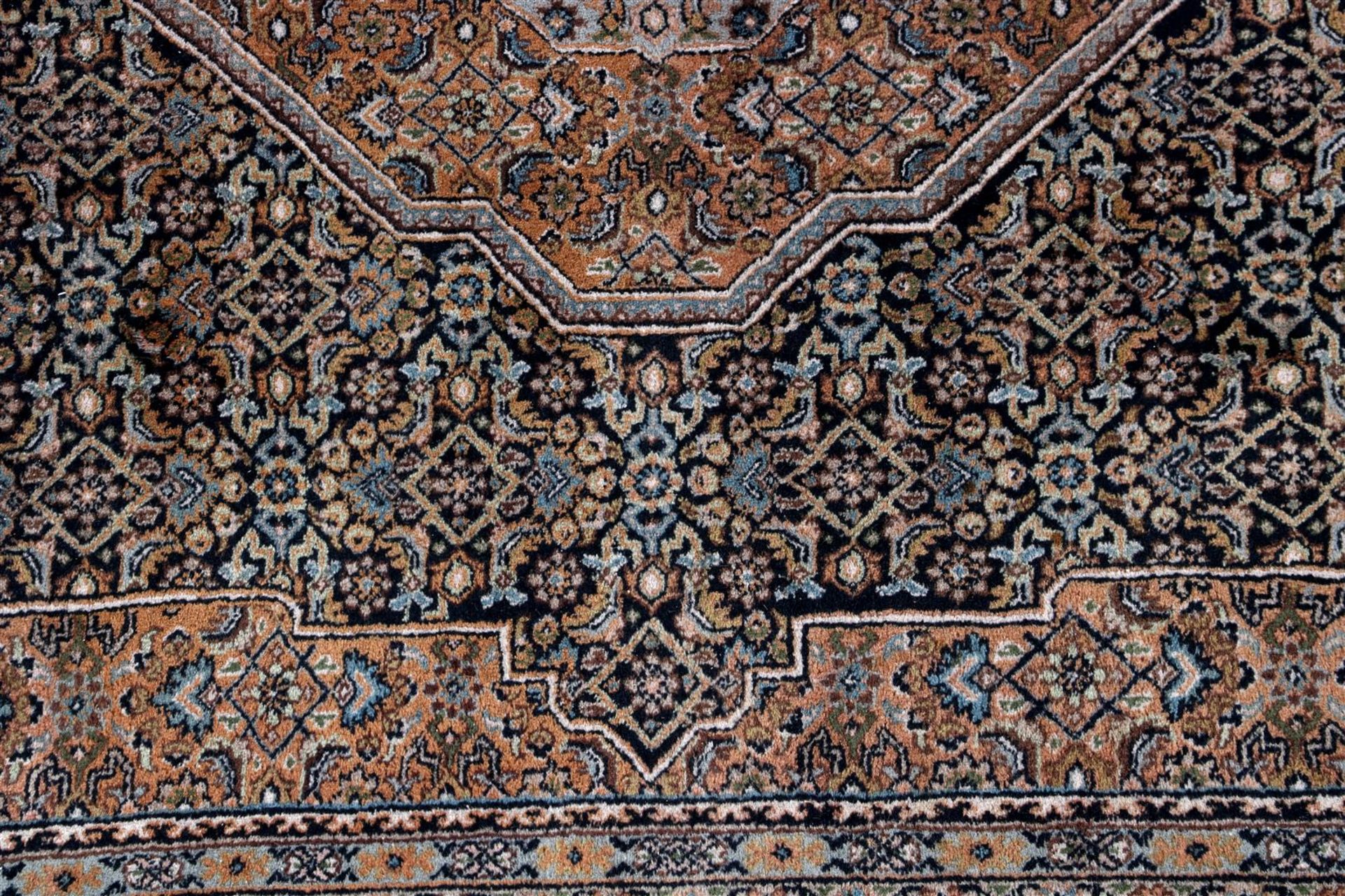 Hand-knotted Oriental carpet - Bild 2 aus 3