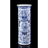 Porcelain roll vase with blue decor, China ca. 1775