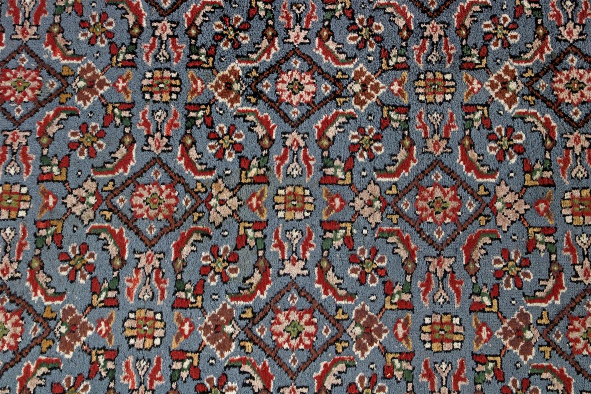 Hand-knotted wool carpet with Oriental decor - Bild 2 aus 4