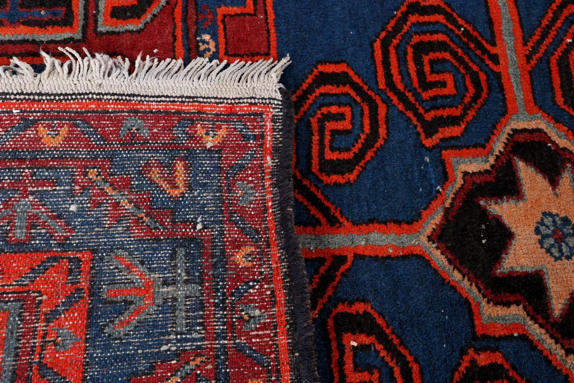 Hand-knotted wool carpet with oriental decor - Bild 3 aus 3