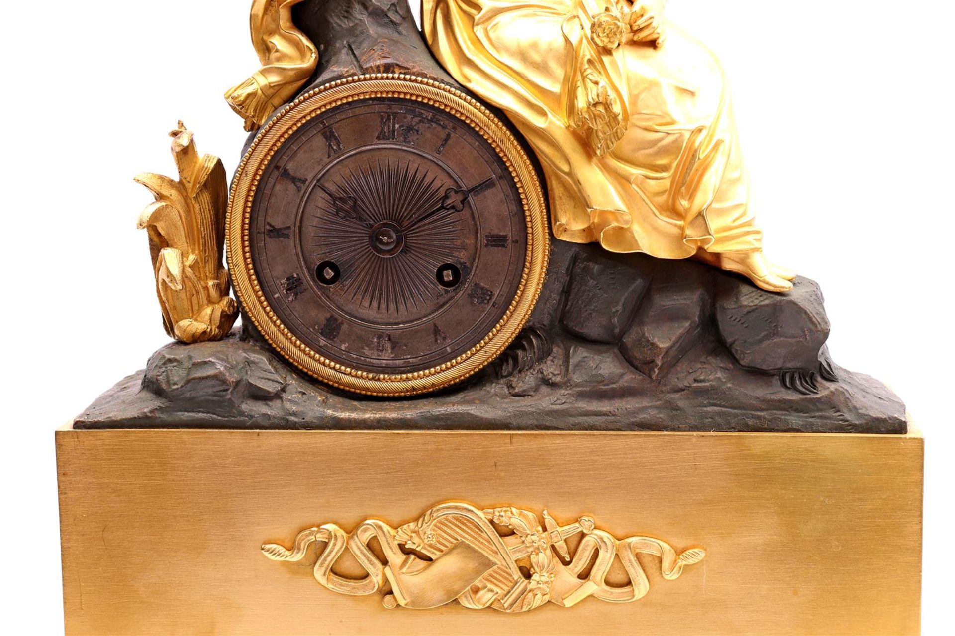 Fire-gilt bronze mantel clock with lady on top - Bild 2 aus 5