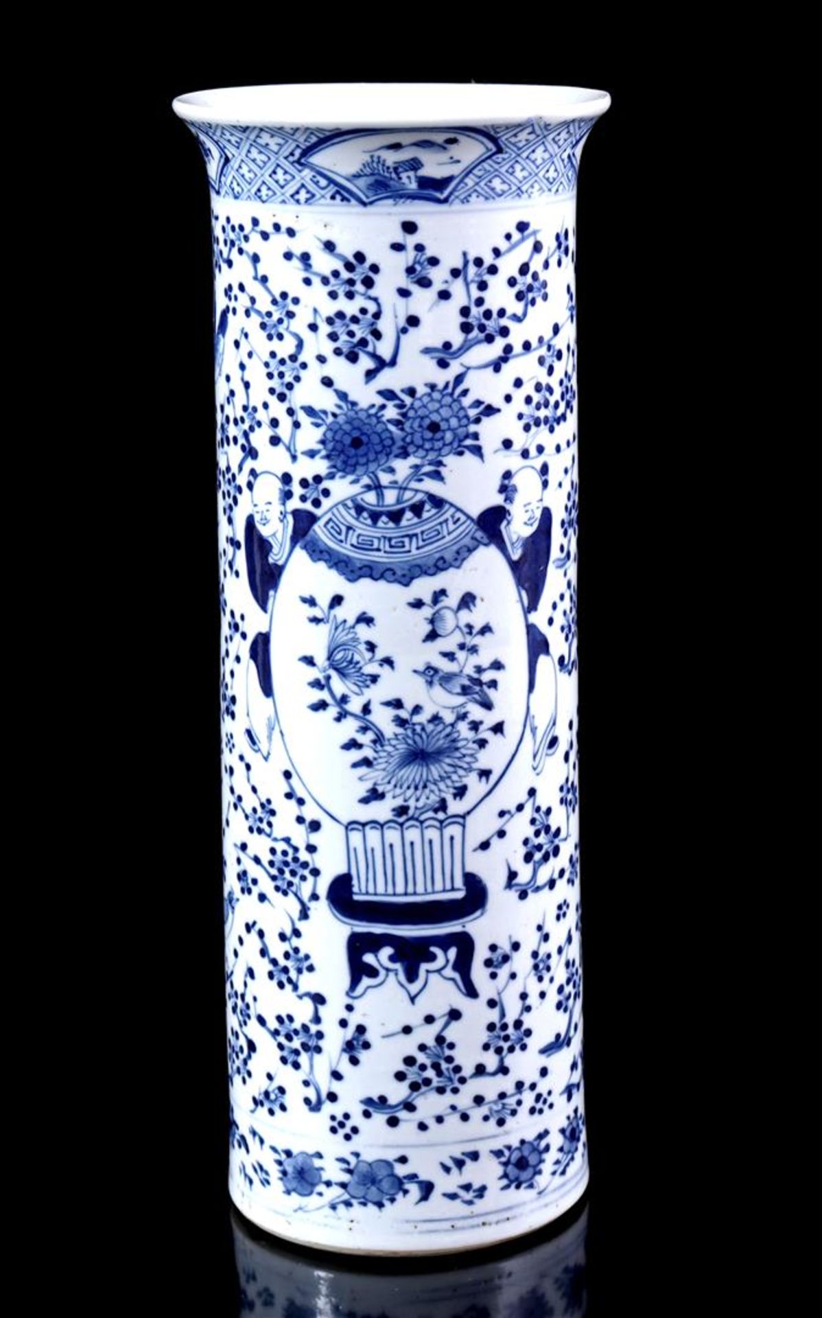 Porcelain roll vase with blue decor, China ca. 1775 - Bild 2 aus 3