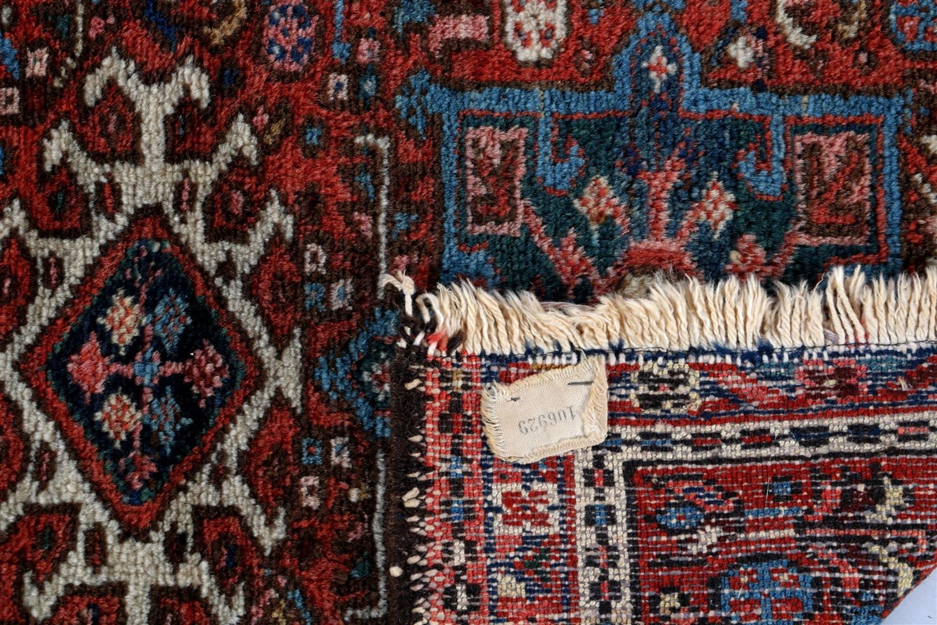 Oriental hand-knotted carpet - Bild 4 aus 4