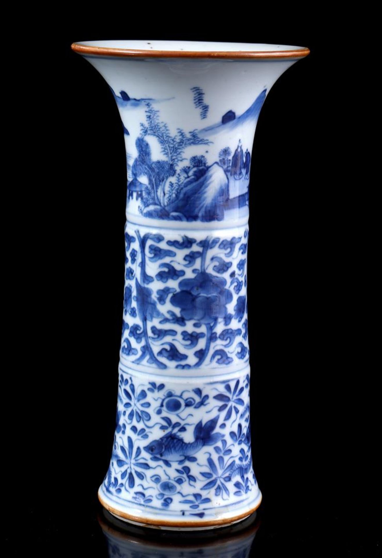 Porcelain vase with blue decor - Image 2 of 4