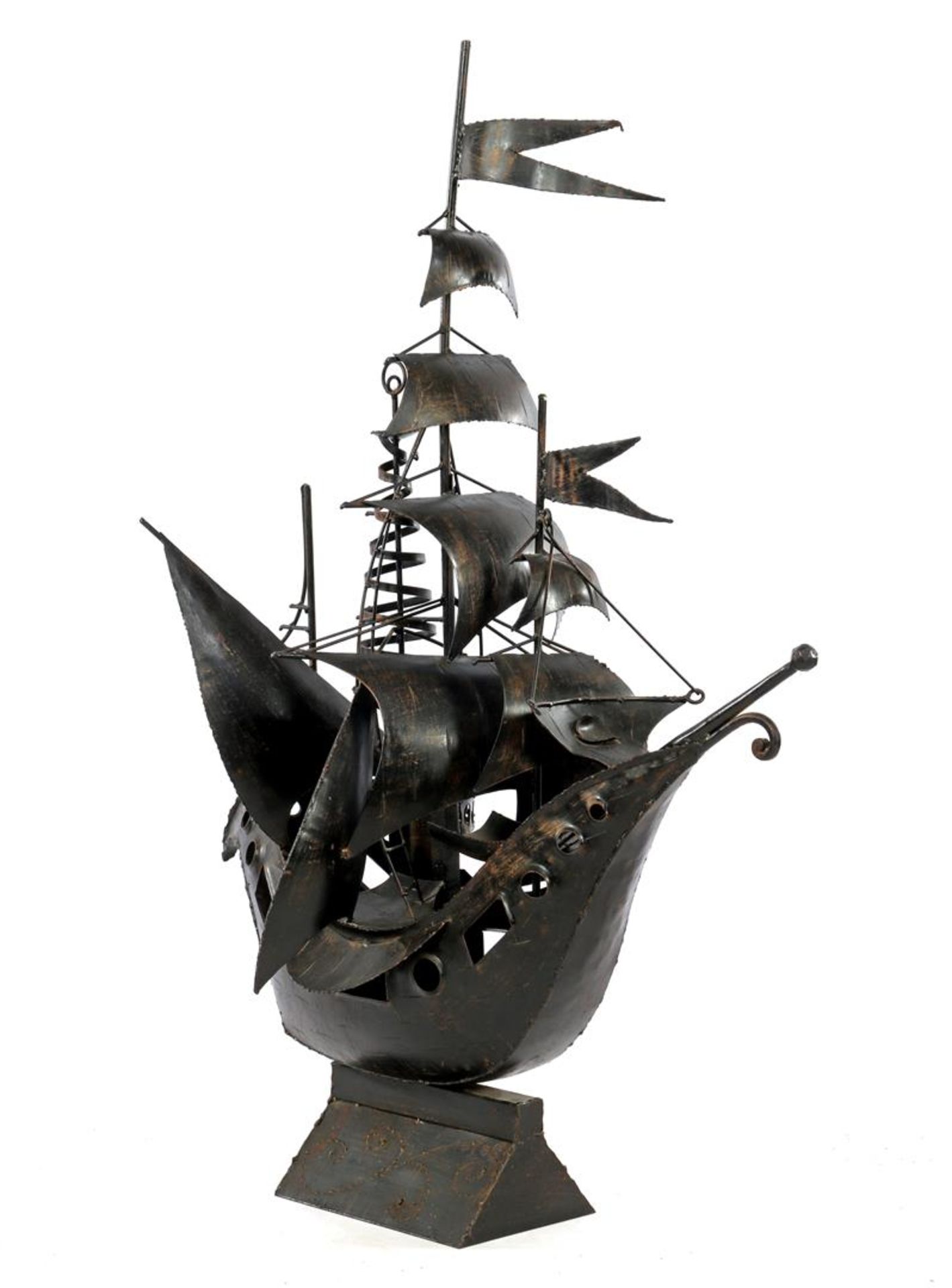 Metal sailing ship with 3 masts - Image 2 of 2