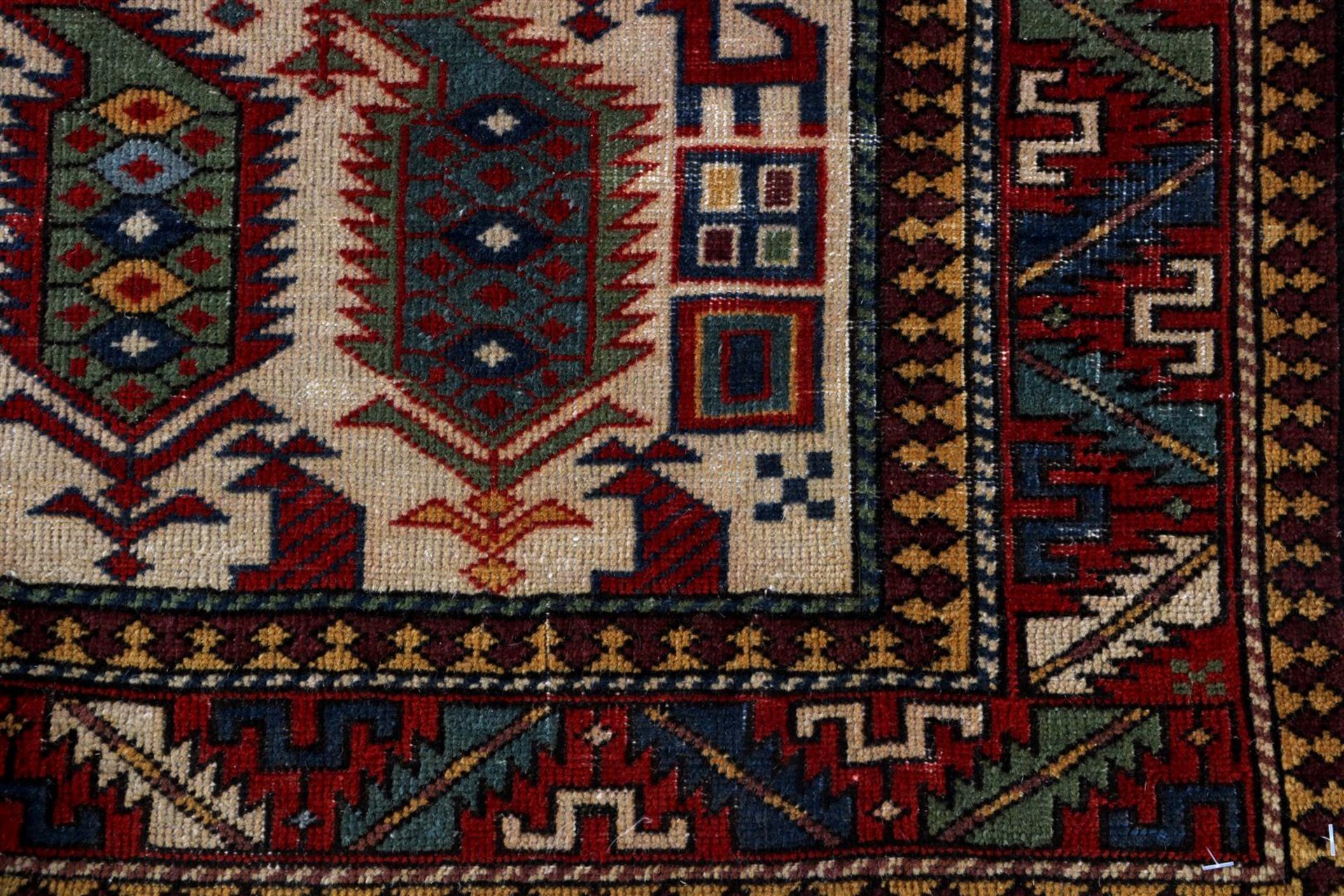 Hand-knotted oriental carpet, ca. 1900 - Bild 4 aus 4