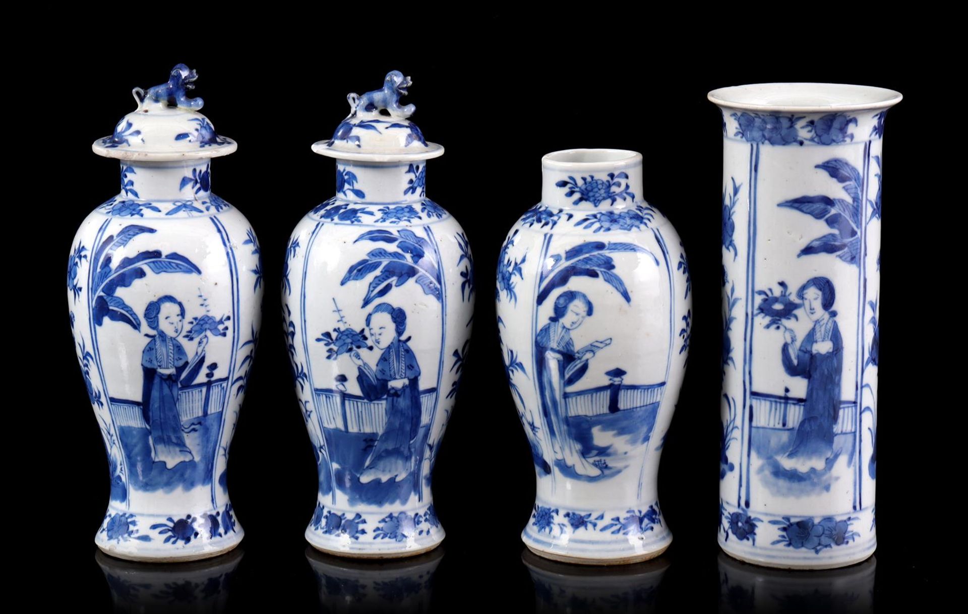 4 Oriental porcelain vases, 2 with covers, China ca. 1775