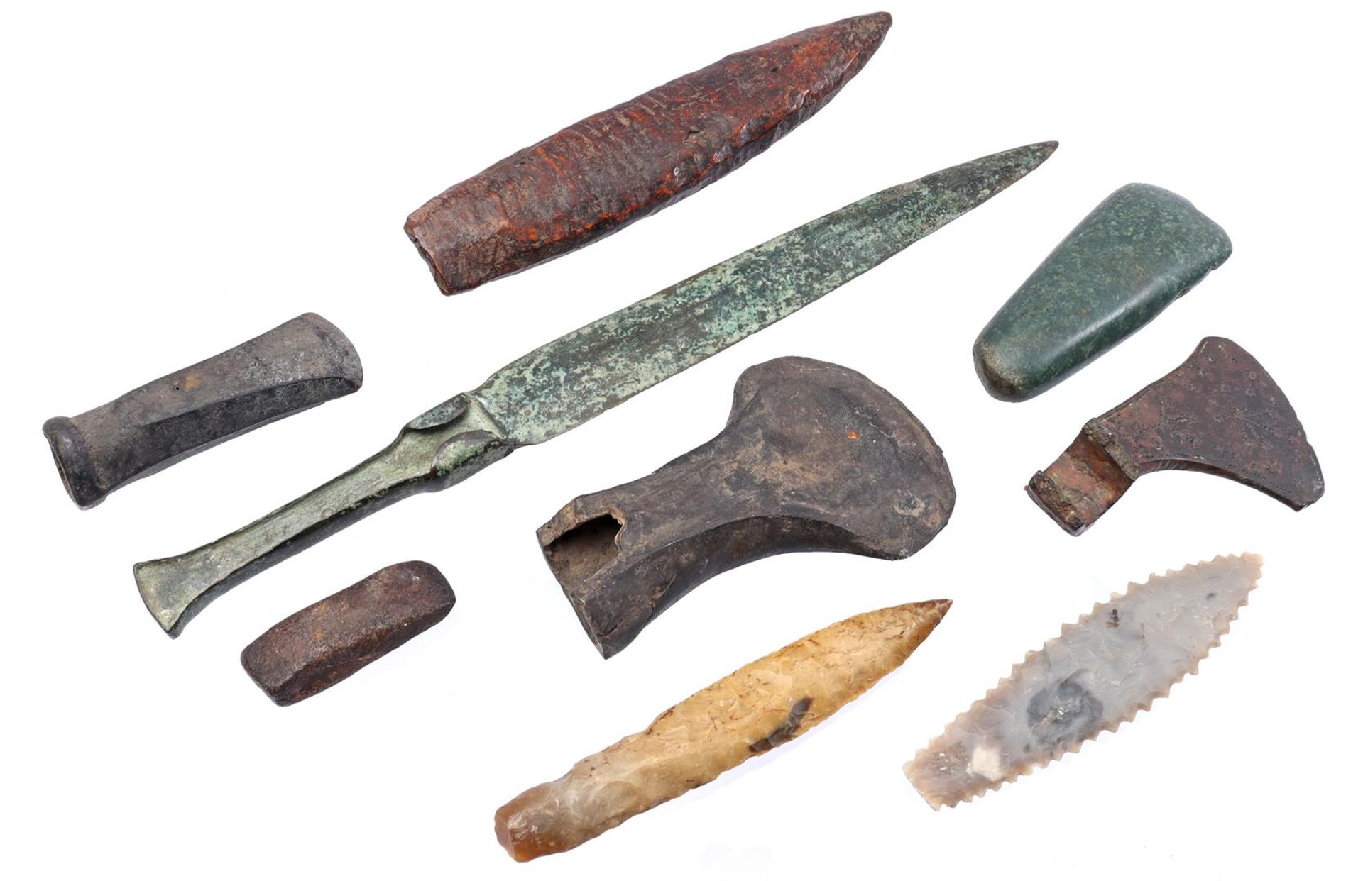 9 stone or bronze parts for stabbing or battle weapons