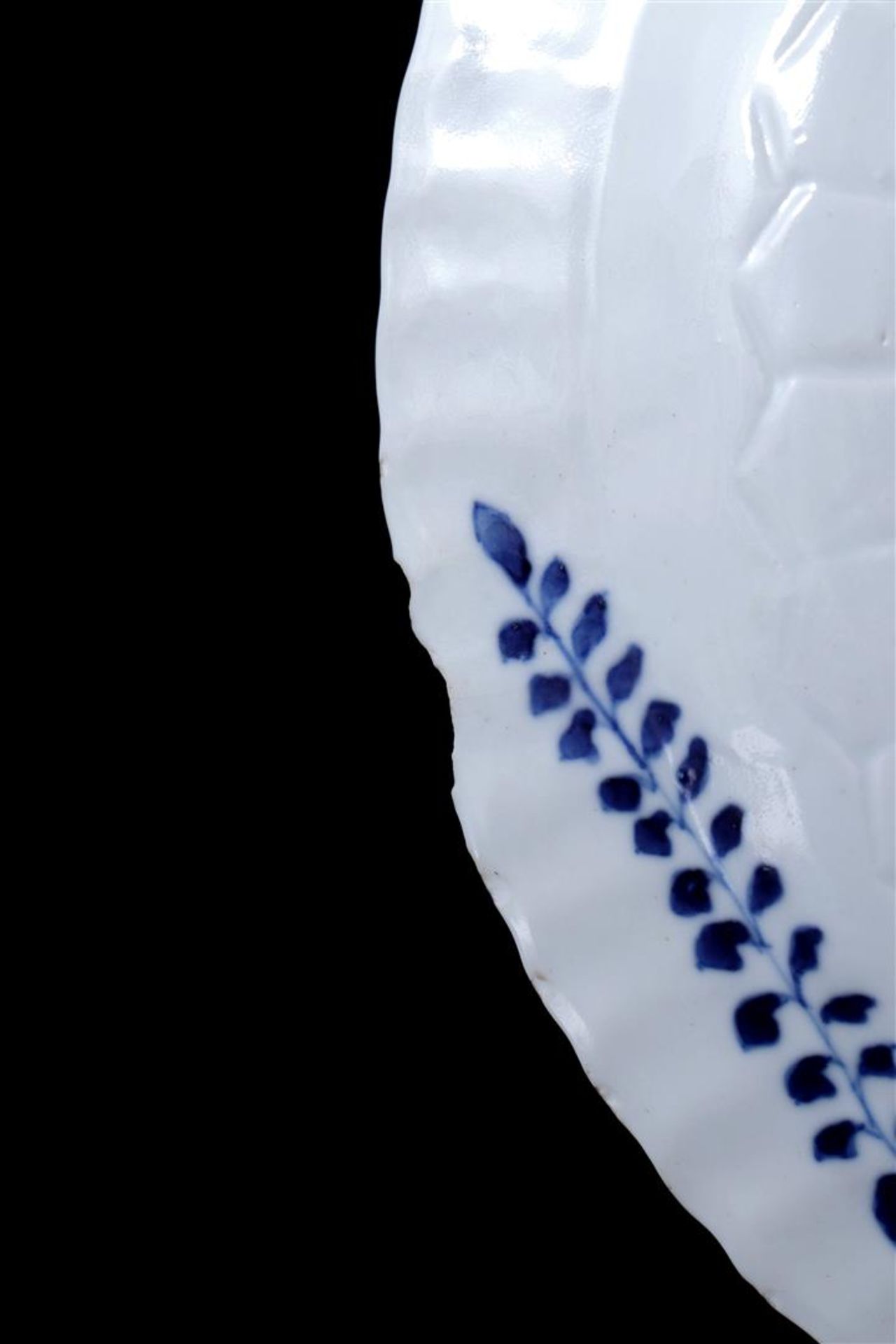 Porcelain dish with blue and white fish décor - Image 8 of 8