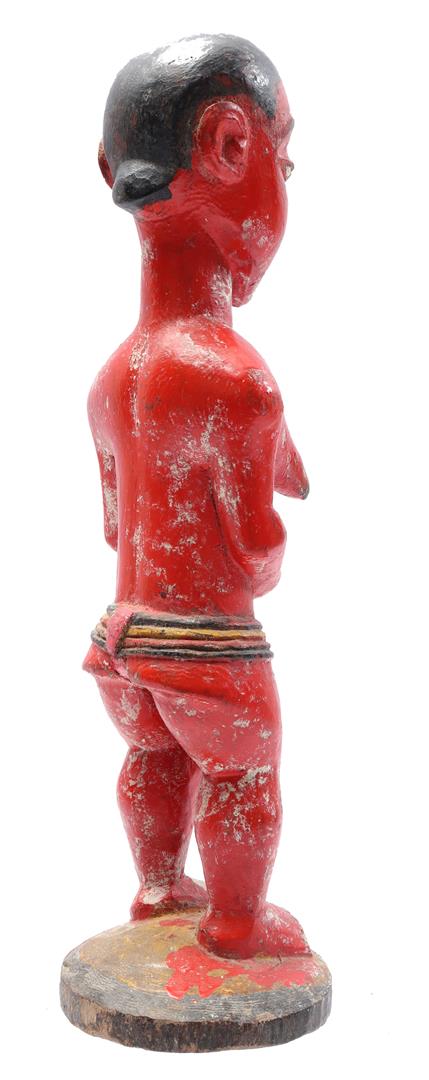 Red colored wooden ceremonial statuette - Image 2 of 4