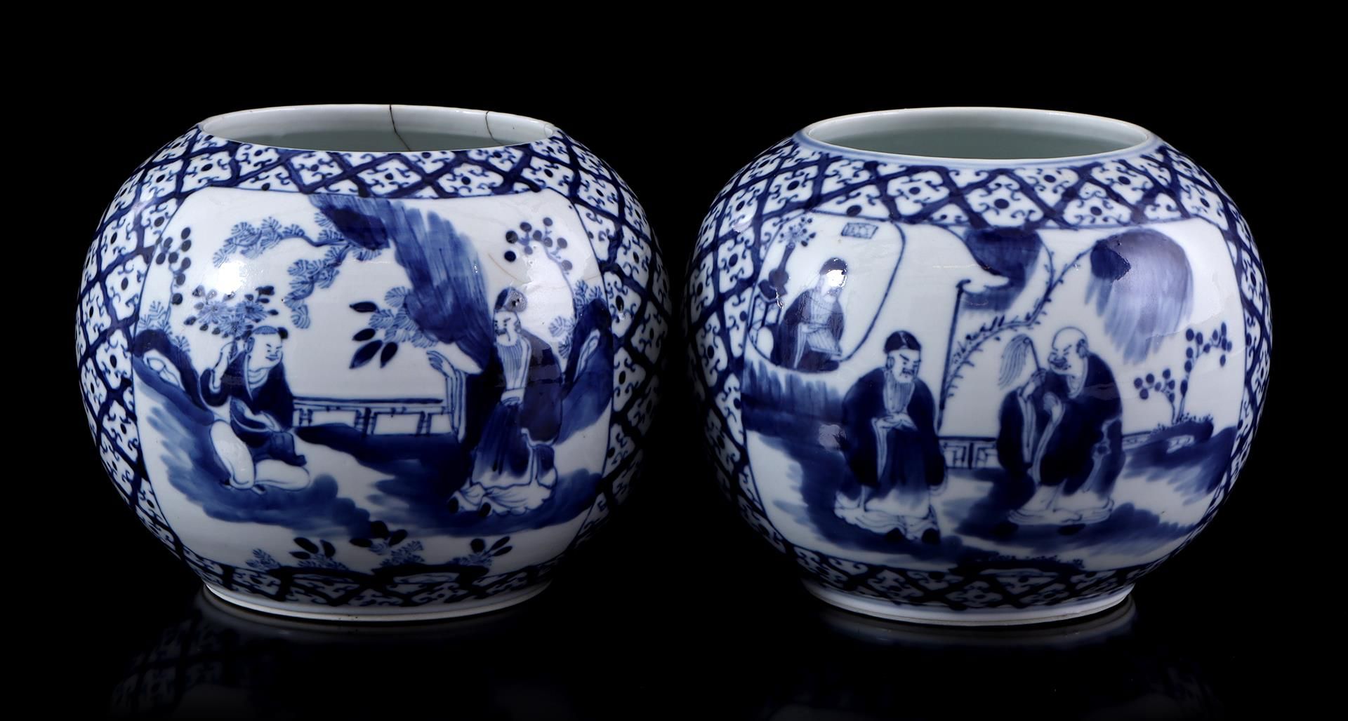 2 porcelain ball vases depicting wise men  - Bild 2 aus 4