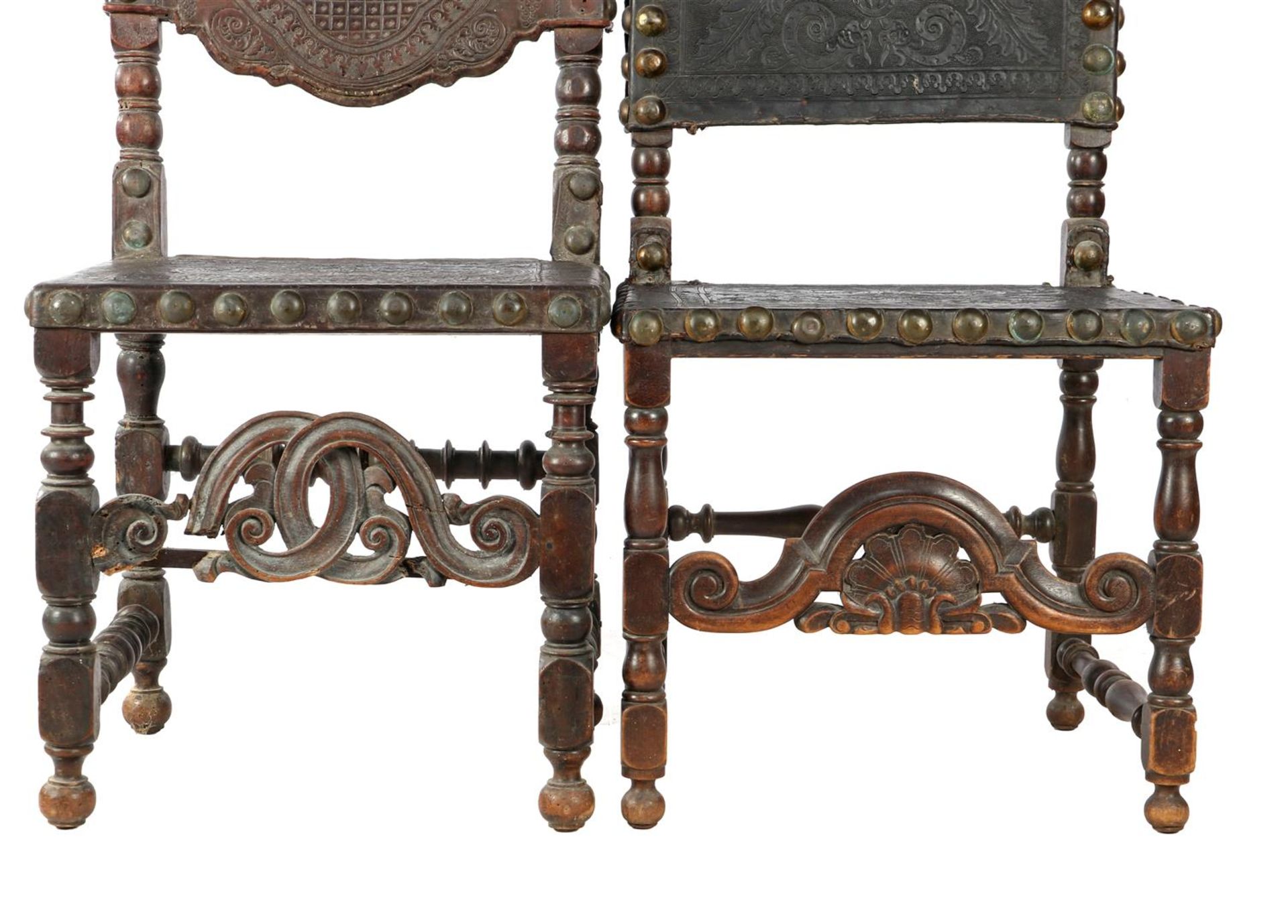 2 richly decorated chairs with richly decorated leather  - Bild 3 aus 4