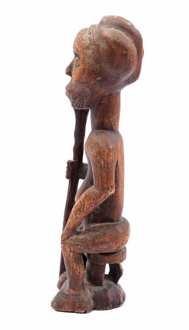 Ceremonial wooden figurine of a person - Image 2 of 3