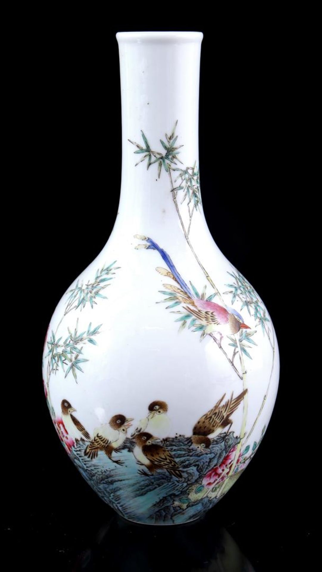 Porcelain Famille Rose vase with a decor 