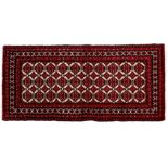 Wool carpet with oriental motif