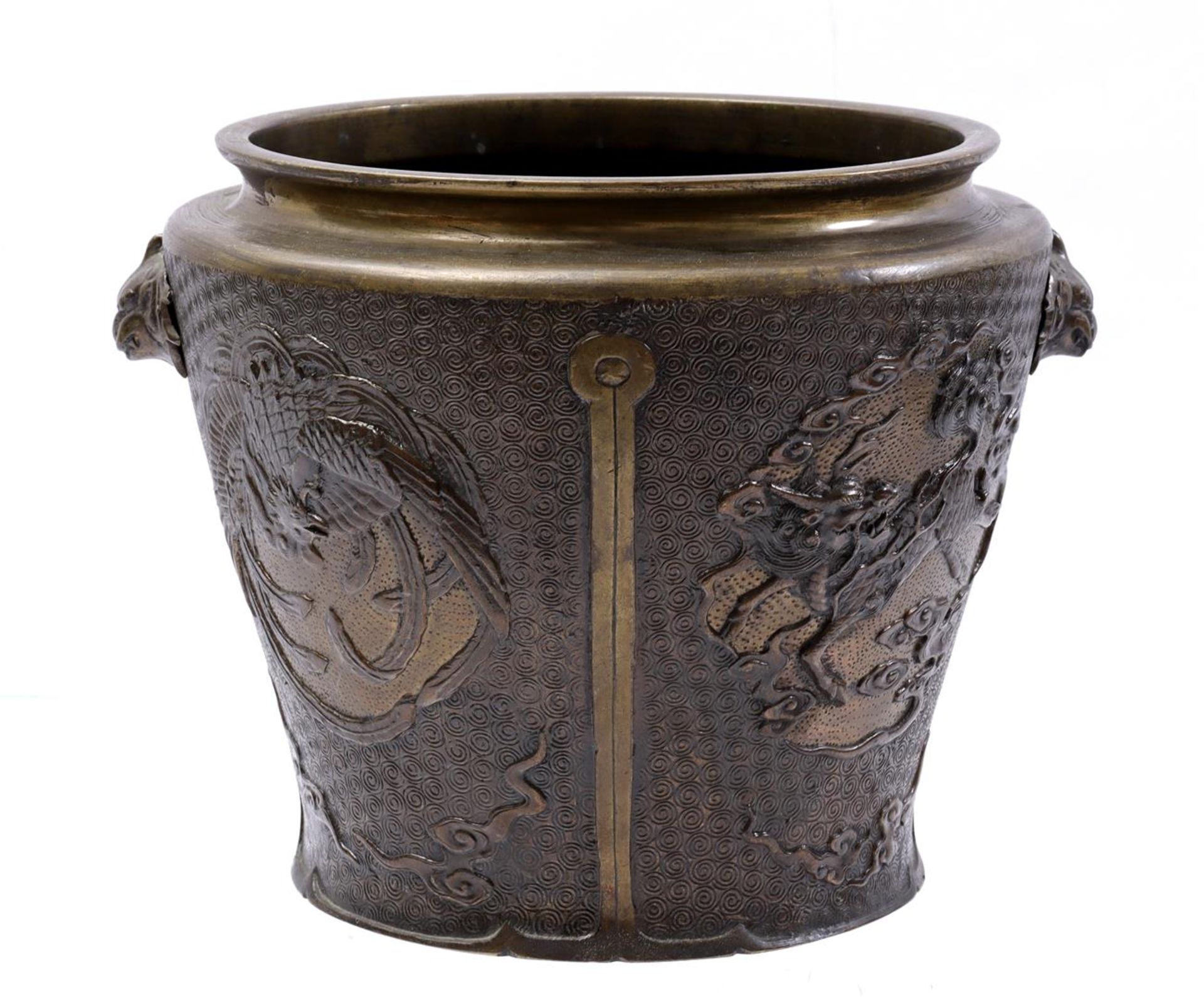 Bronze pot