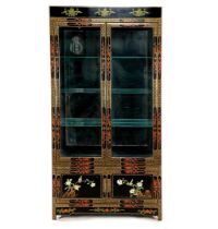 Black lacquered display cabinet 