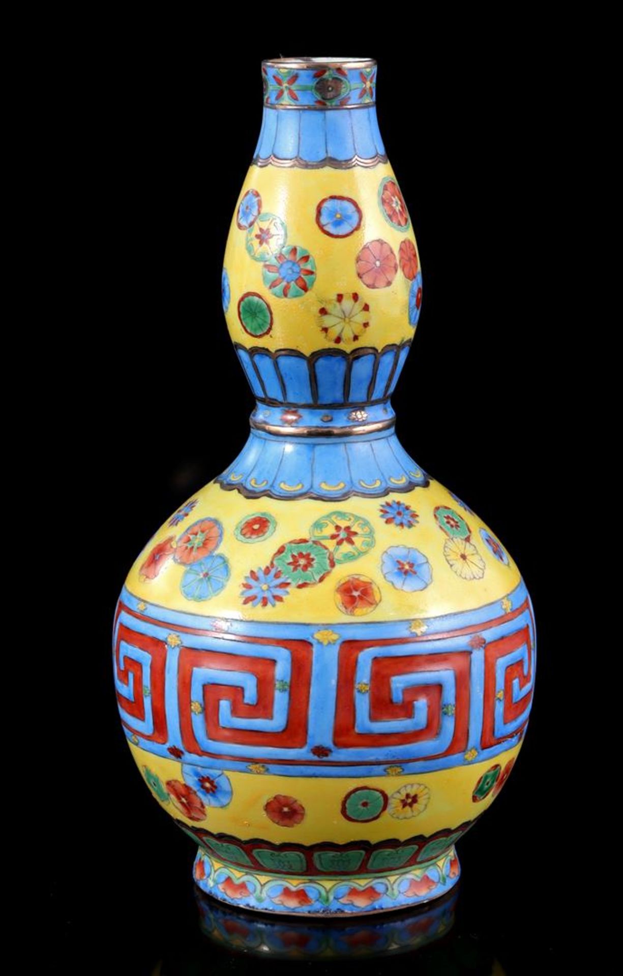 Porcelain gourd vase
