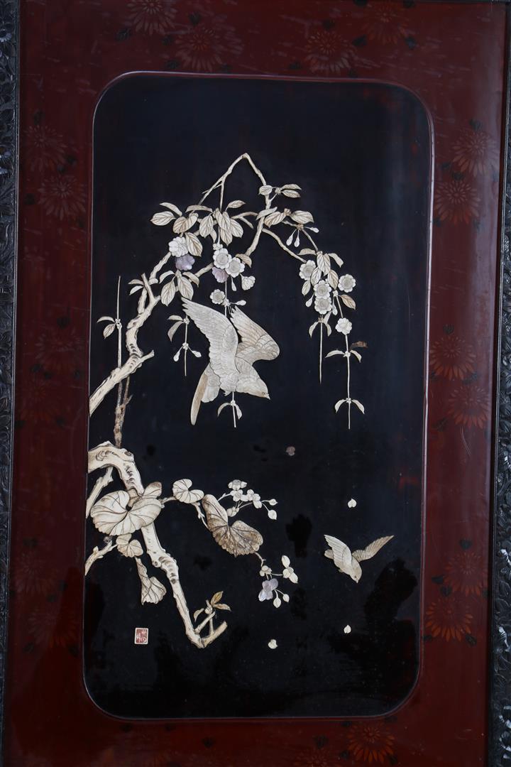 2-turn lacquered folding screen - Image 2 of 6