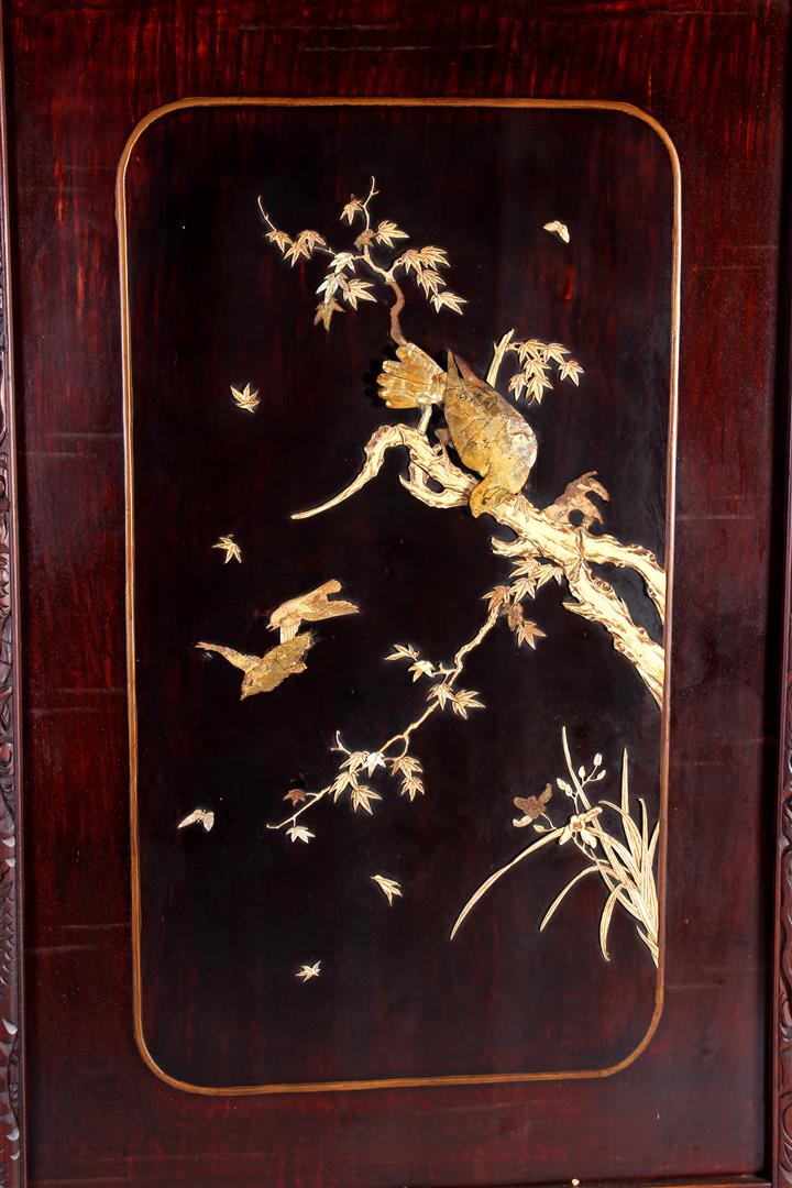 Lacquered folding screen - Image 3 of 6