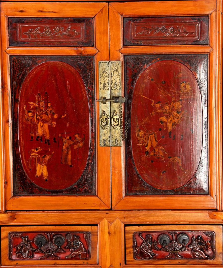 Chinese wooden cabinet - Image 2 of 2