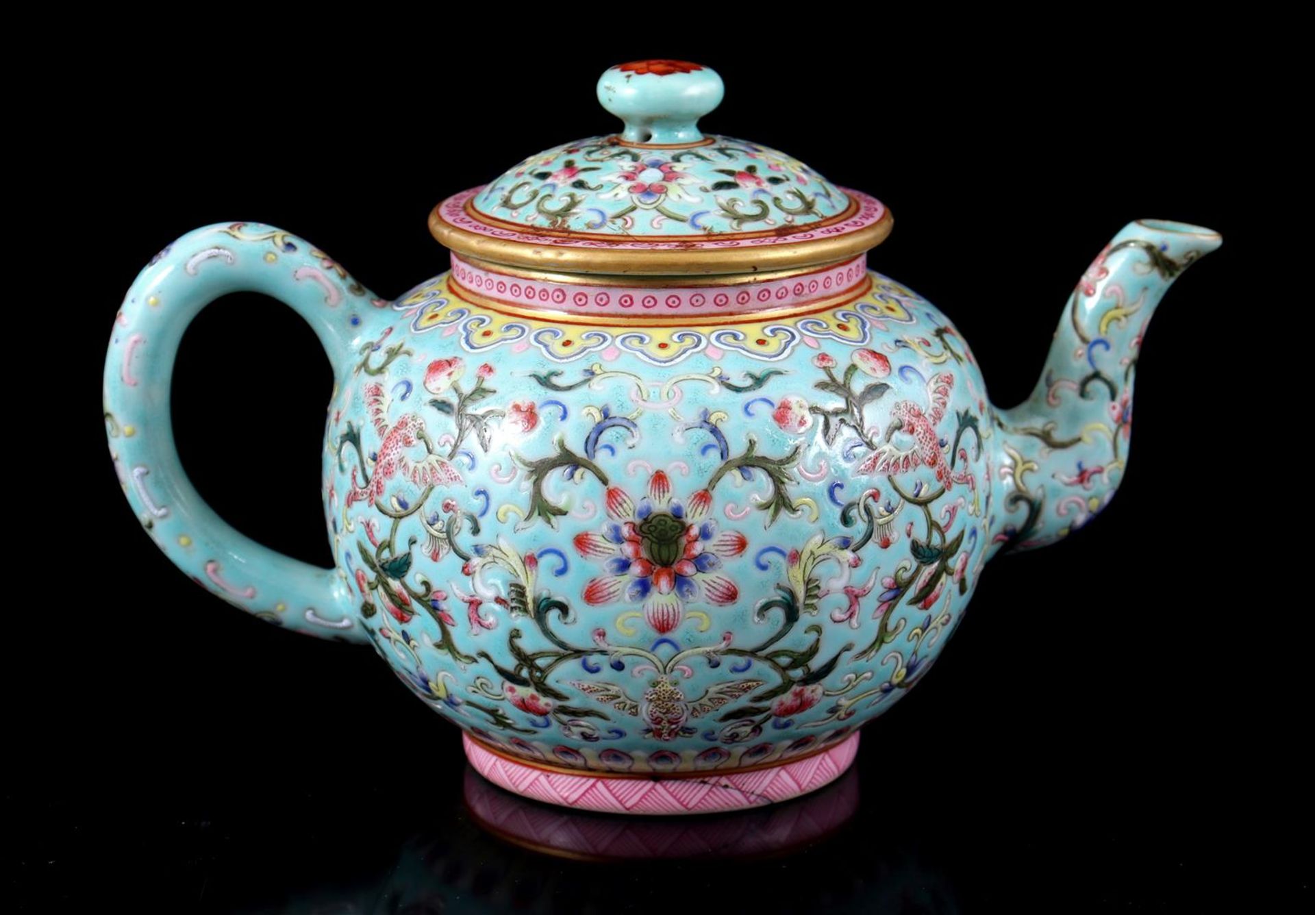 Porcelain Famille Rose teapot