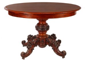 Oval mahogany veneer table 