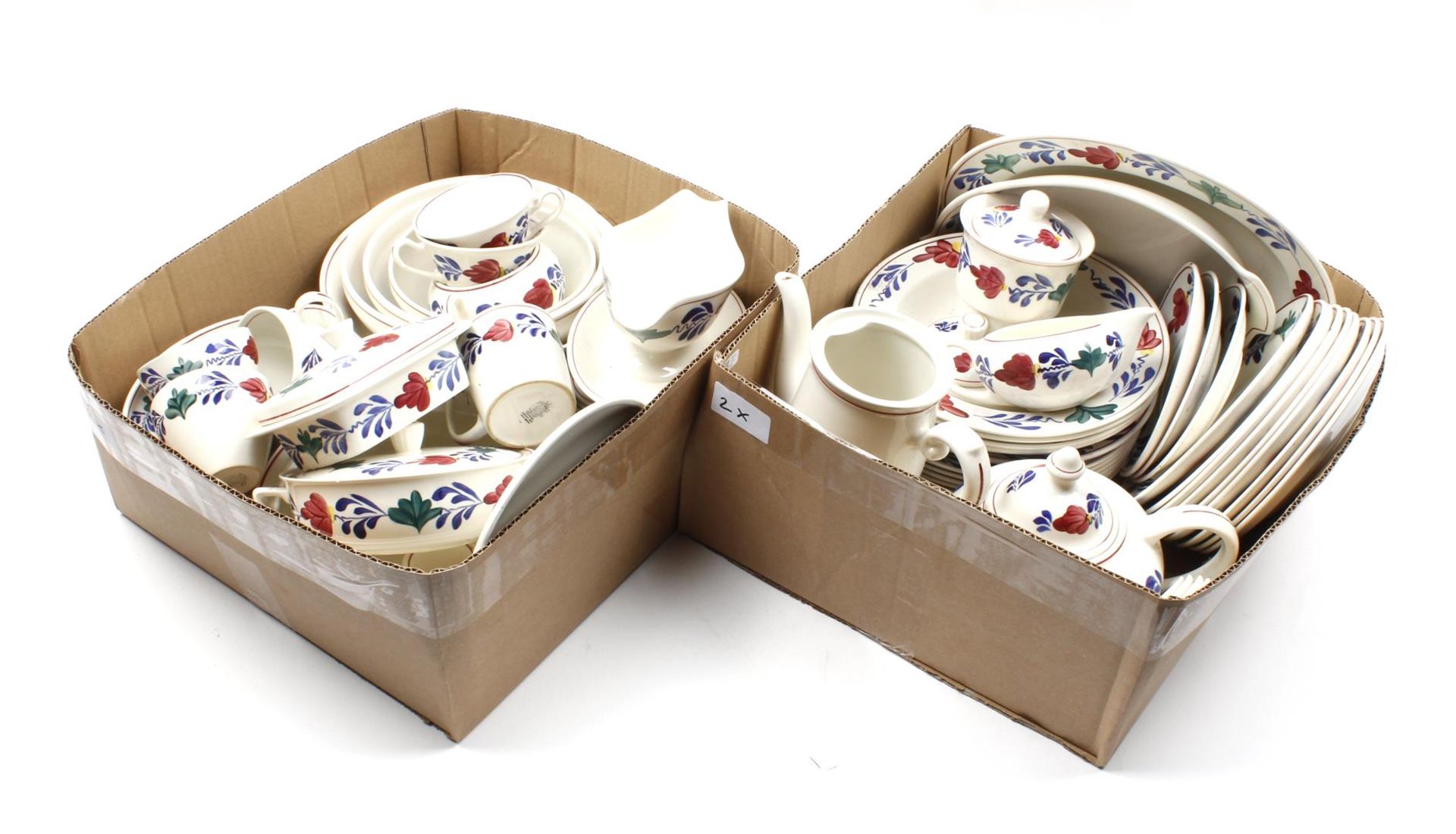 2 boxes of porcelain