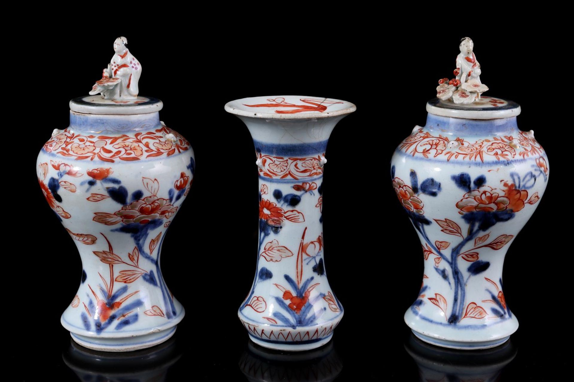 3-piece porcelain Imari garniture