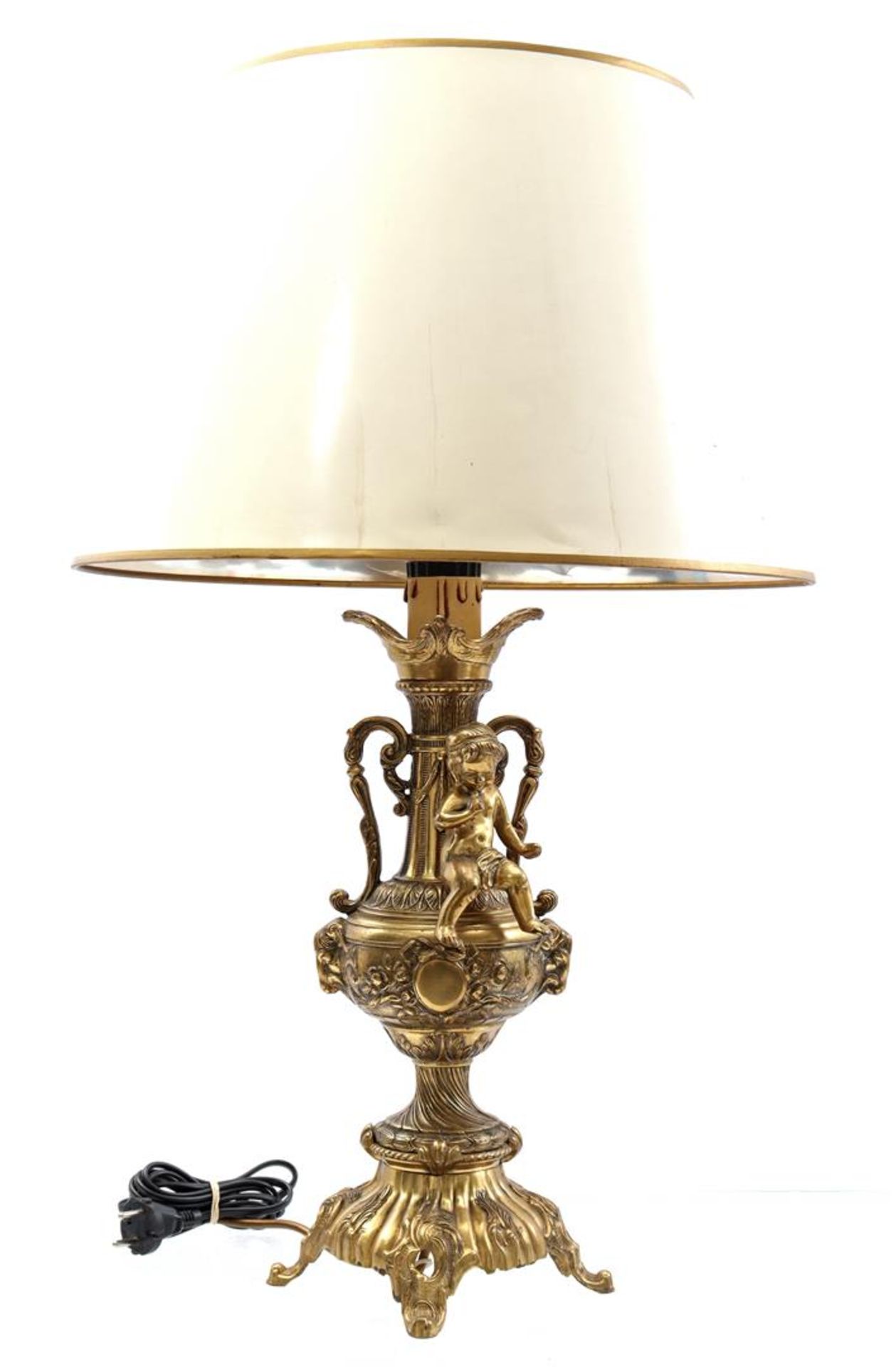 Table lamp