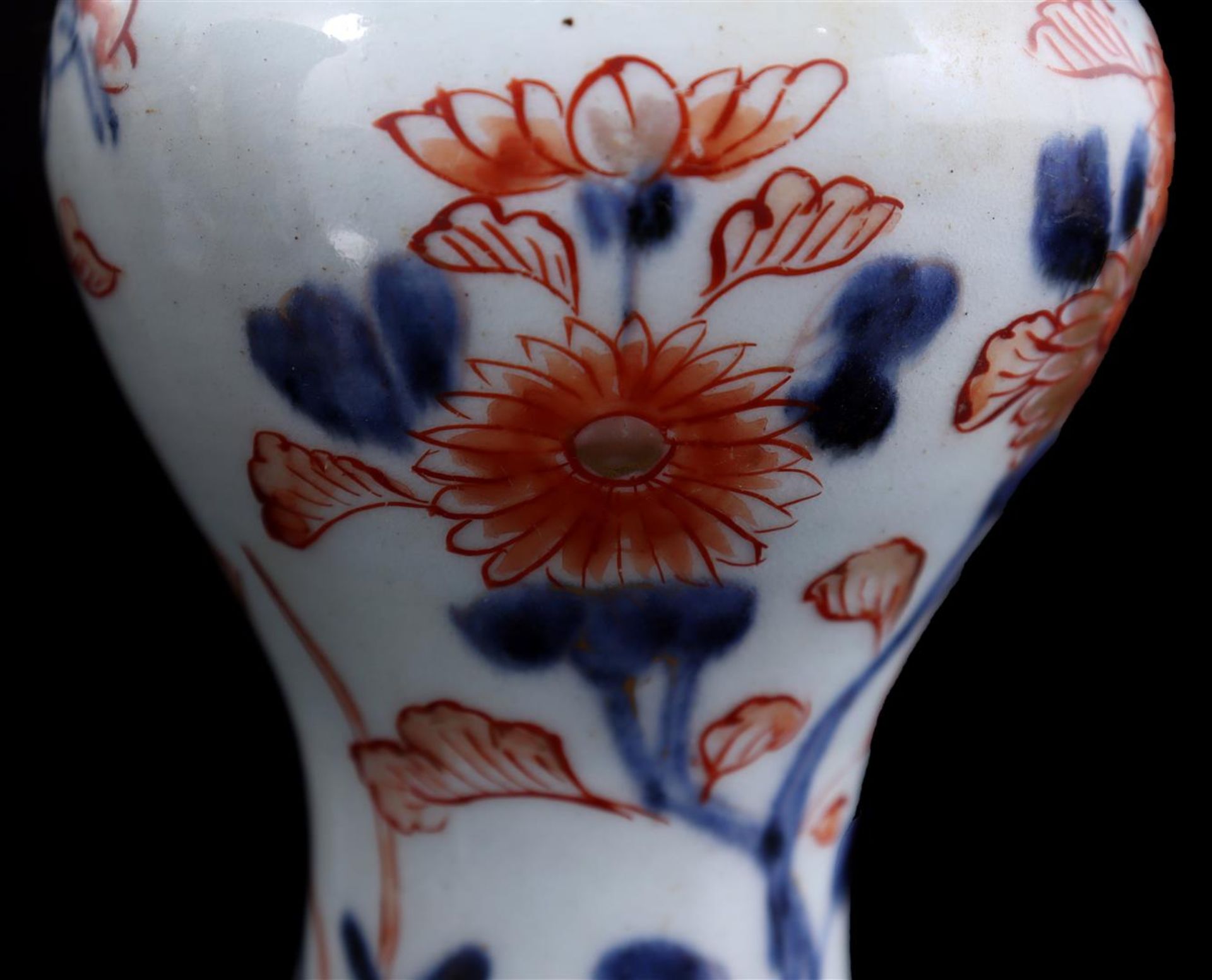 3-piece porcelain Imari garniture - Image 4 of 7