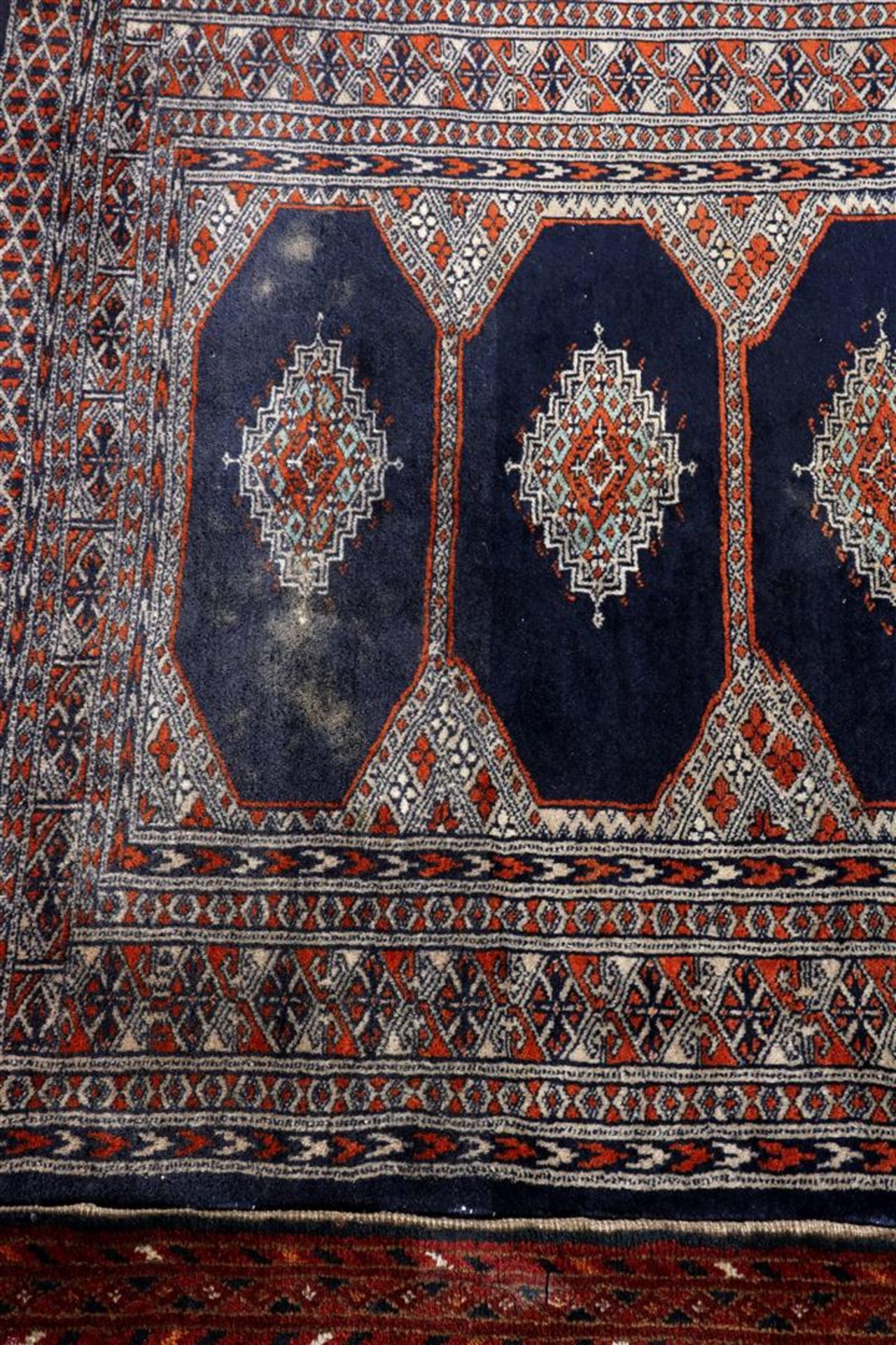 4 various carpets - Image 2 of 3