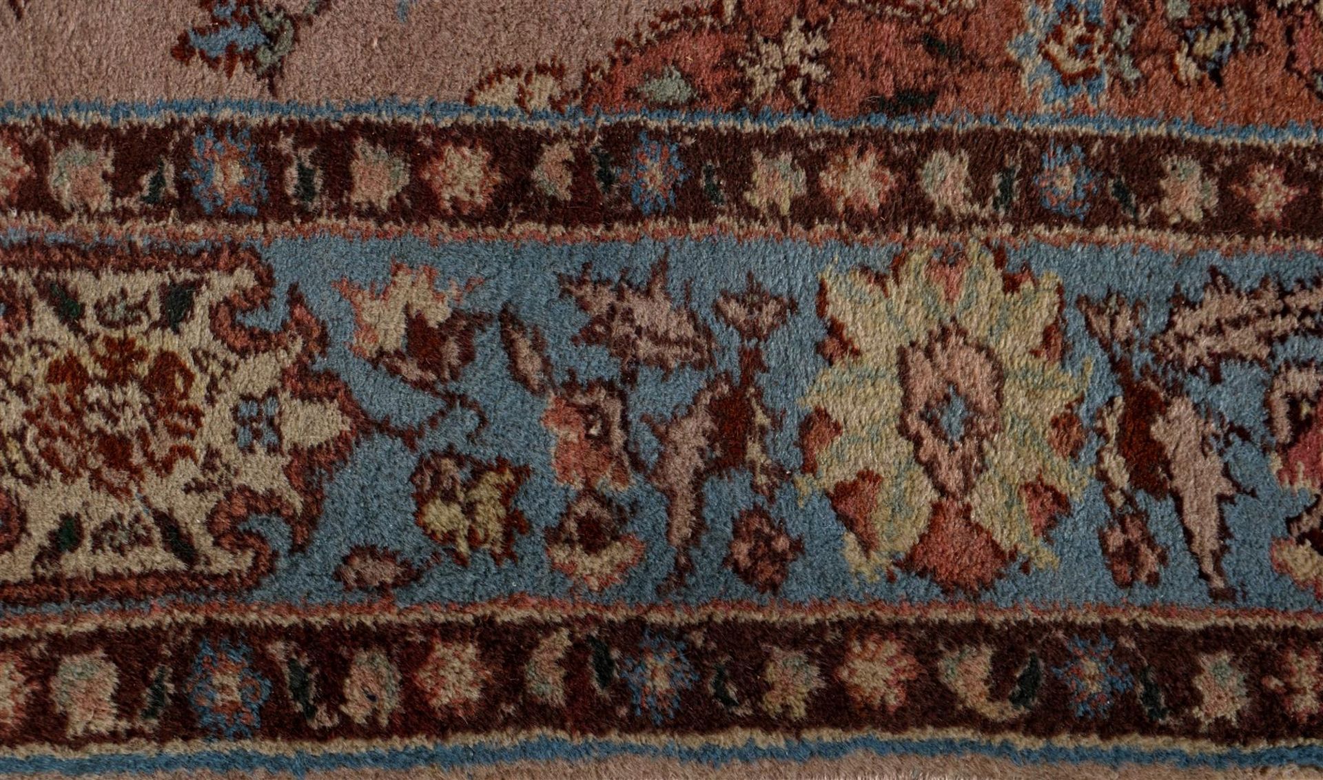 Carpet - Image 3 of 4