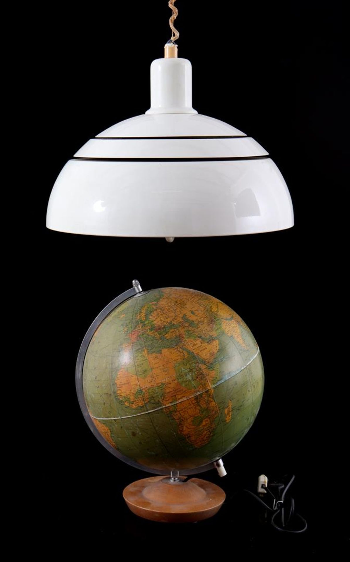 Lamp and old incomplete globe