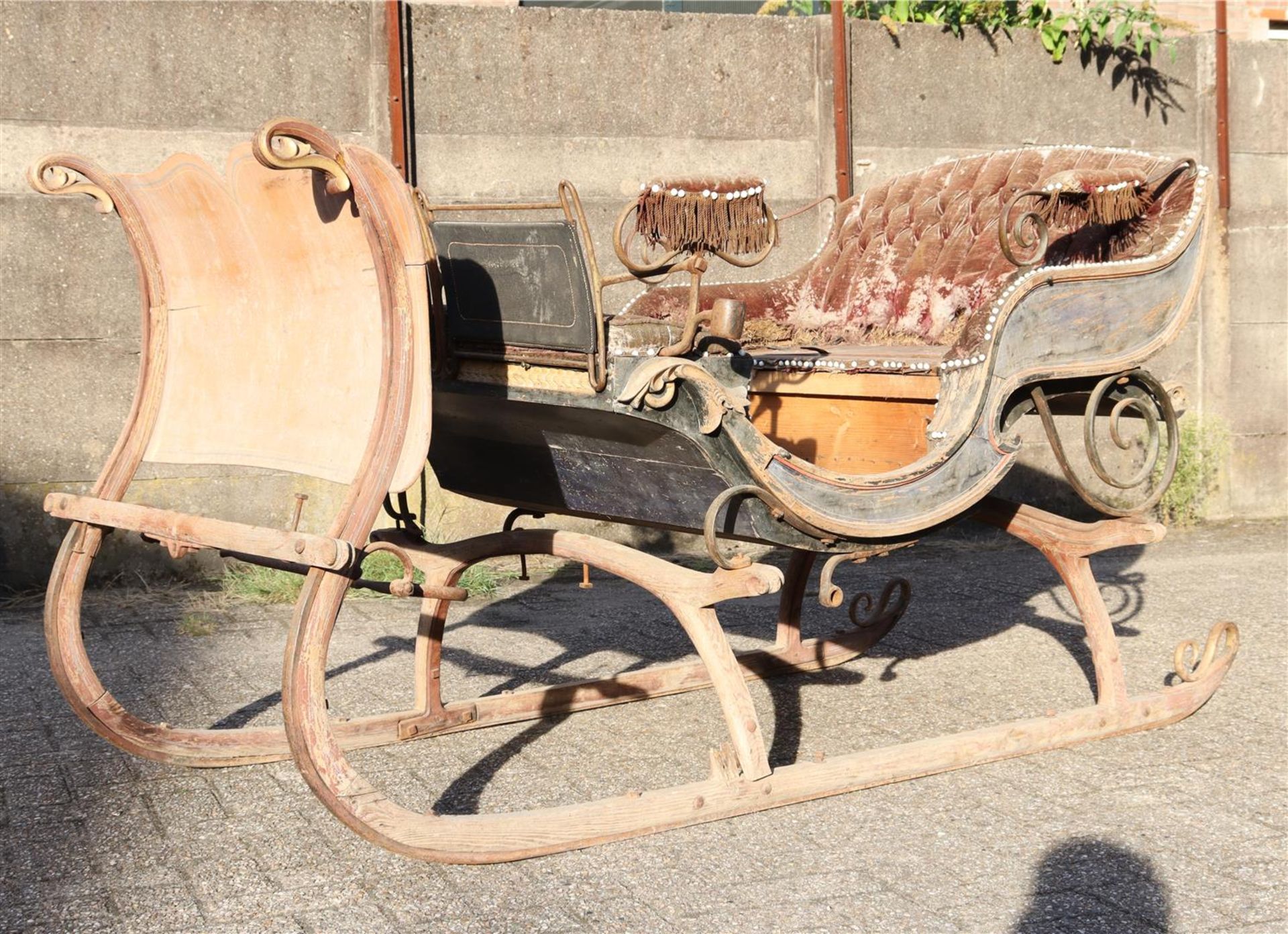 Old horse-drawn sleigh - Image 6 of 9
