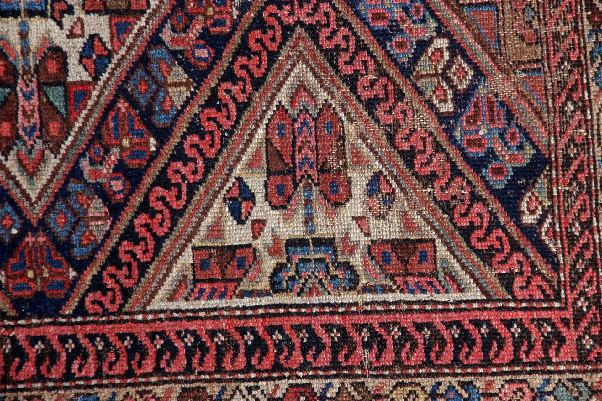 Carpet - Image 4 of 6