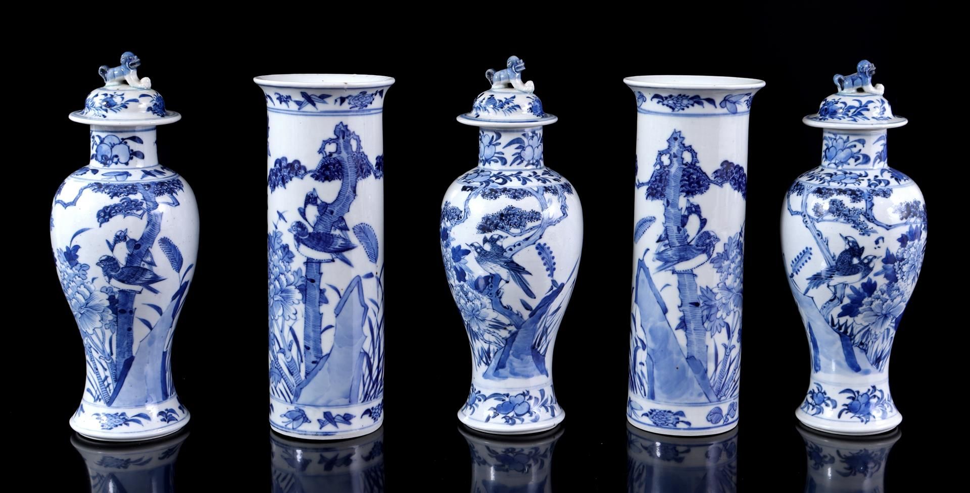 Porcelain garniture